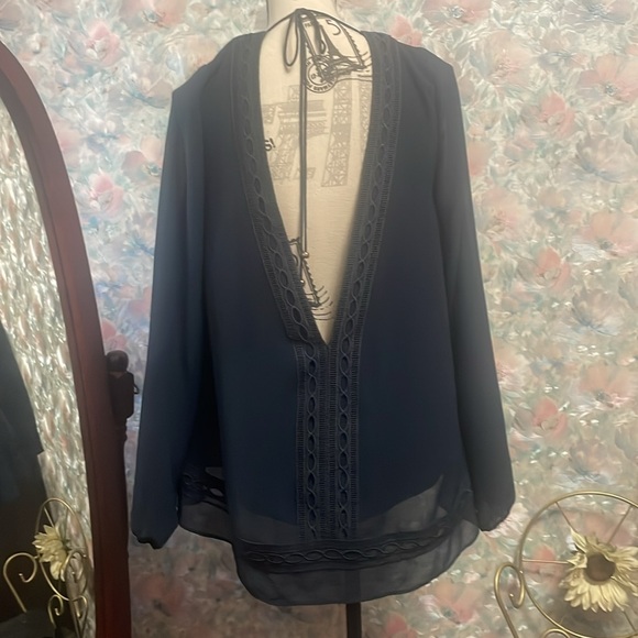 Finders Keepers Georgette Blouse (Revolve) - Picture 4 of 7